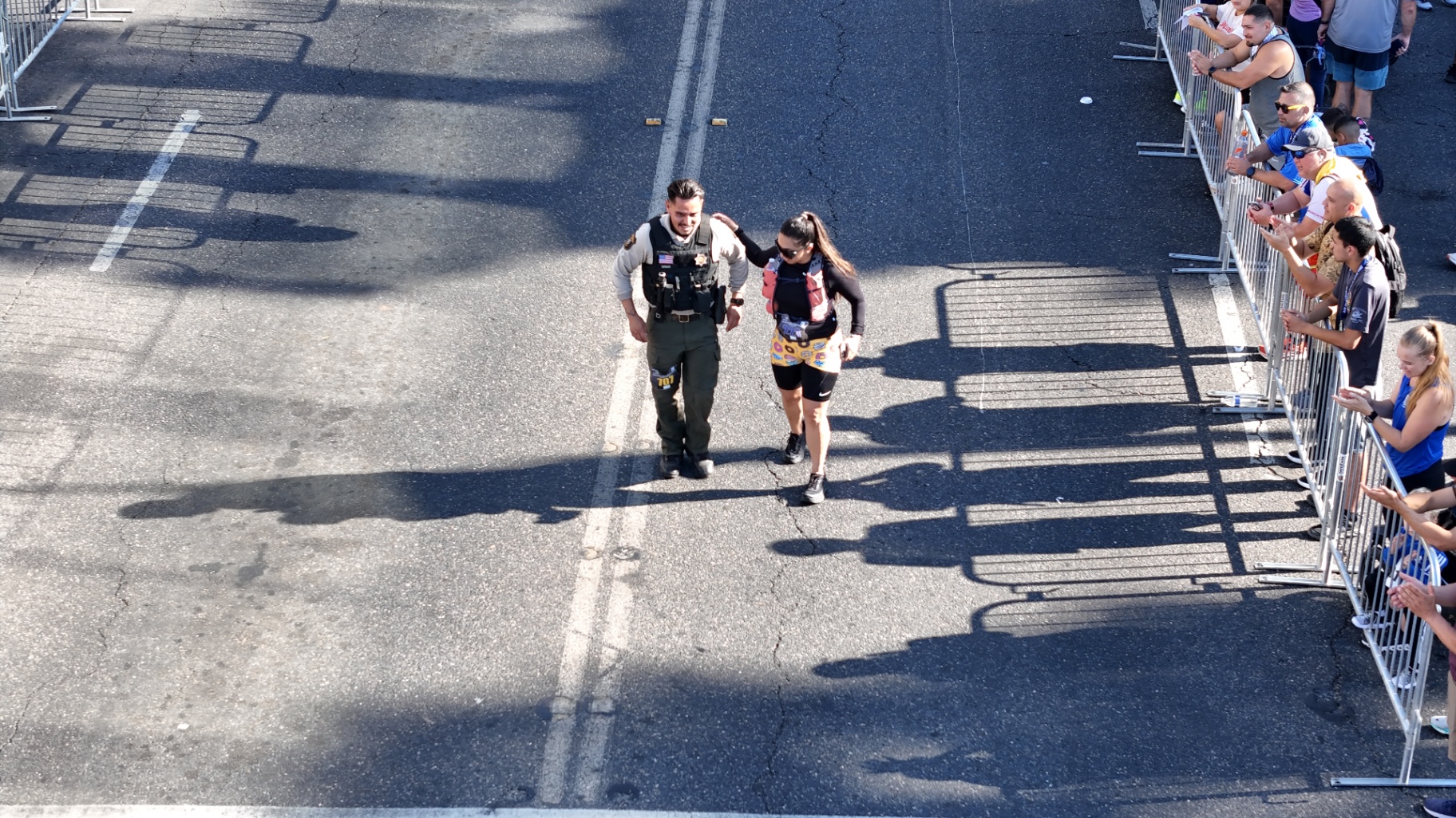 Sheriff assisting runner
